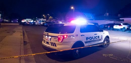 USA: Einsatzkräfte finden mehrere Tote, Helfer geraten selbst in Not
