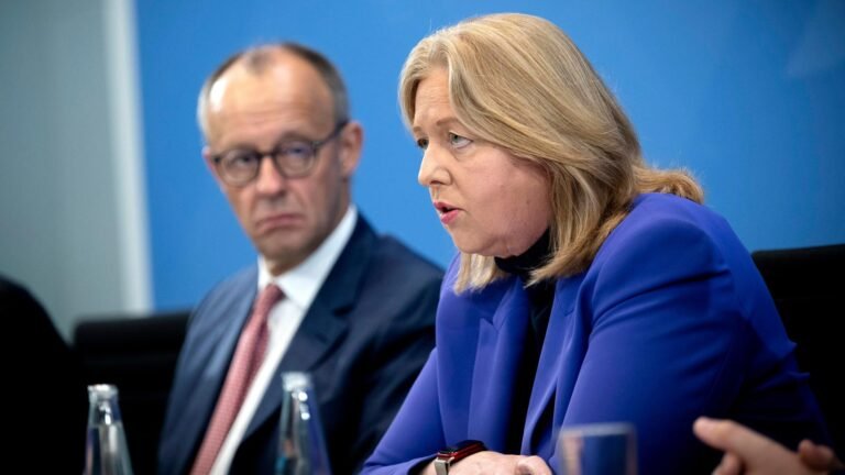 Ein Jahr Schwarz-Rot – Bundeskanzler Merz (CDU) bittet um Geduld für Reformen