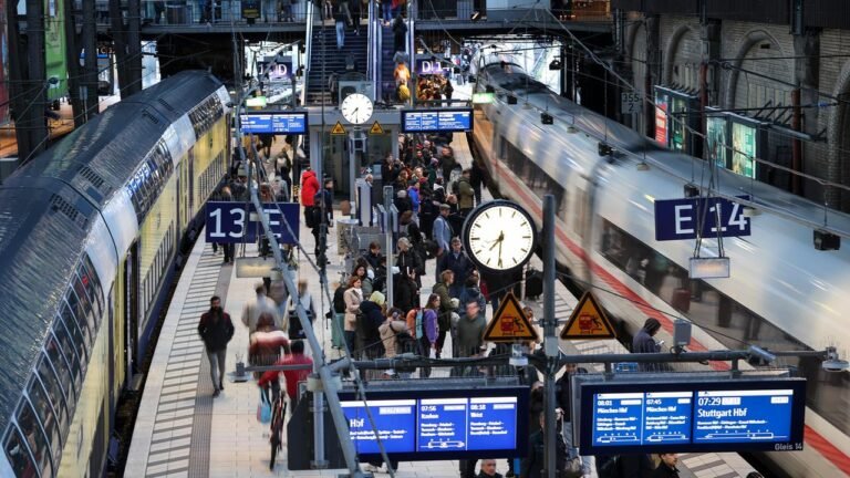Nach drei Jahren: Welche Zukunft hat das Deutschlandticket?