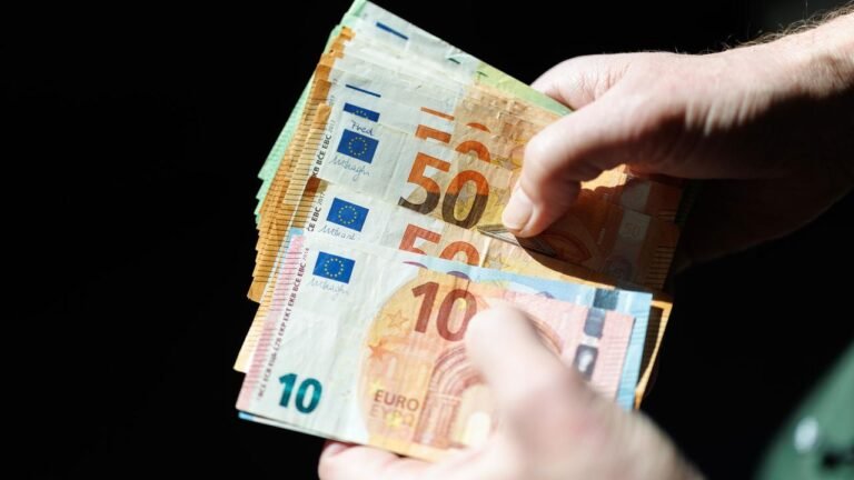 Oxfam-Berechnungen: Einkommensschere geht immer weiter auseinander
