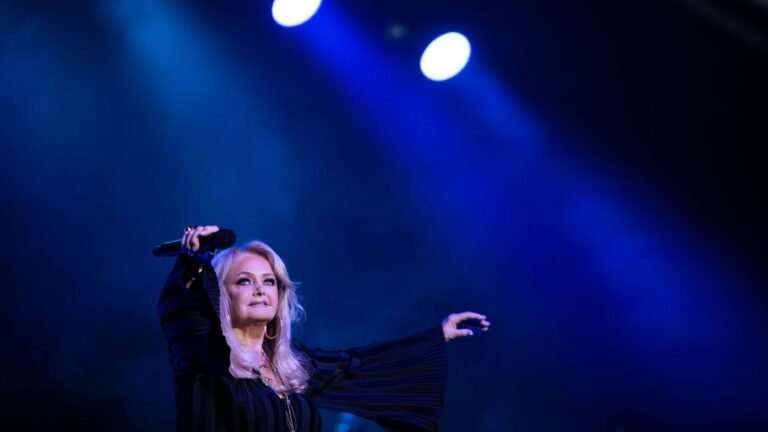 Not-Operation: Bonnie Tyler nach Not-OP im Koma