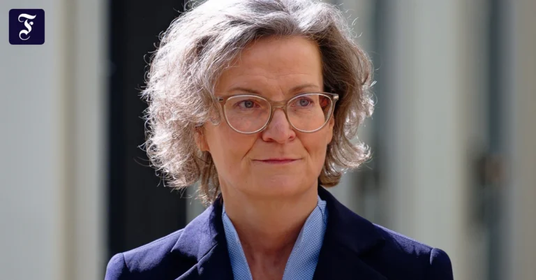 Liveblog Bundespolitik: NRW-Ministerin: Sozialbetrug gehört auf die Agenda der Bundesregierung