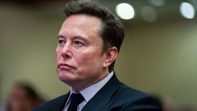 Musk will Klage zu Twitter-Übernahme mit Vergleich beenden