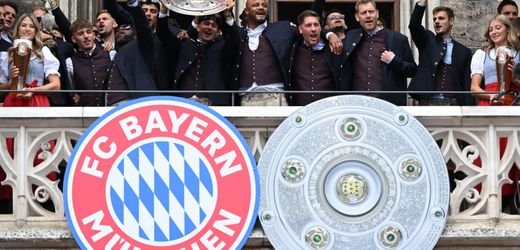 FC Bayern München: Beleidigendes XXL-Banner bei Meisterfeier auf dem Marienplatz