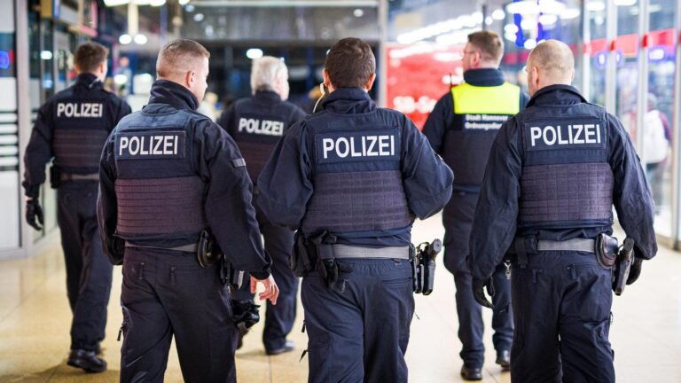 Unsicherheitsgefühl im öffentlichen Raum: Niedersachsens Ministerpräsident Lies befürwortet verstärkte Polizeipräsenz