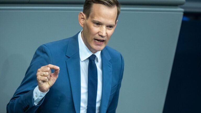 Suchtbeauftragter warnt vor Sportwetten-Werbung zur WM