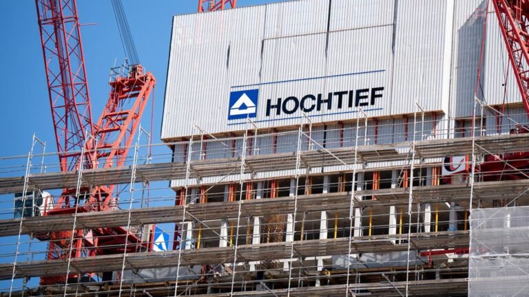 Dax-Aufstieg: Hochtief und Lufthansa liegen aussichtsreich im Rennen