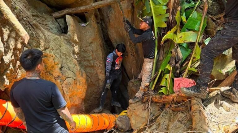 Internationale Rettungsaktion: Höhlendrama in Laos: Sieben Goldsucher sitzen fest