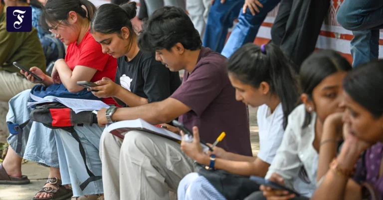 Indien: Kakerlake wird zum Symbol einer Gen-Z-Bewegung