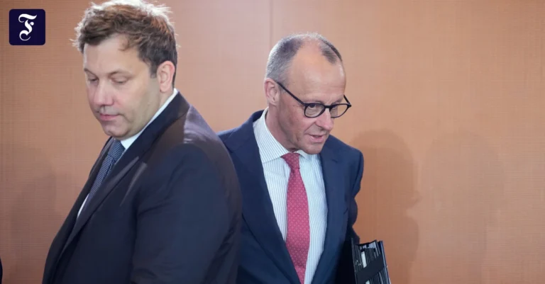 Merz, Klingbeil und 1 Jahr Schwarz-Rot: Worauf es jetzt ankommt