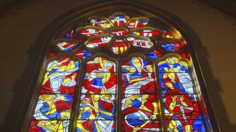 Kirche – Christen feiern Pfingsten