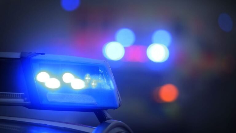 Unbekannte sprengen Parkscheinautomaten in Tempelhof