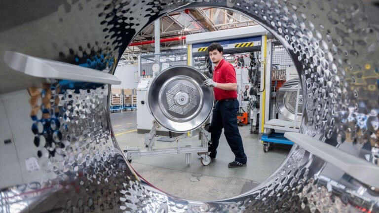 Stimmung bei Unternehmen und Verbrauchern verbesser sich überraschend