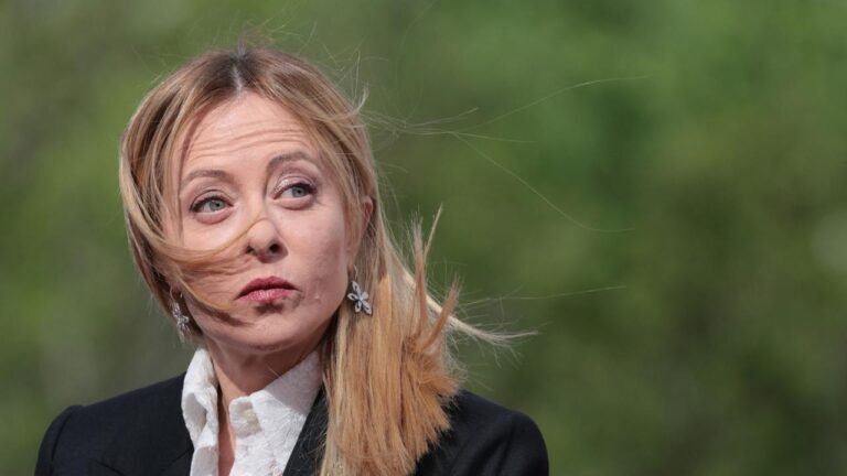 Kampf gegen Deepfakes: Meloni verurteilt KI-Bild als politischen Angriff
