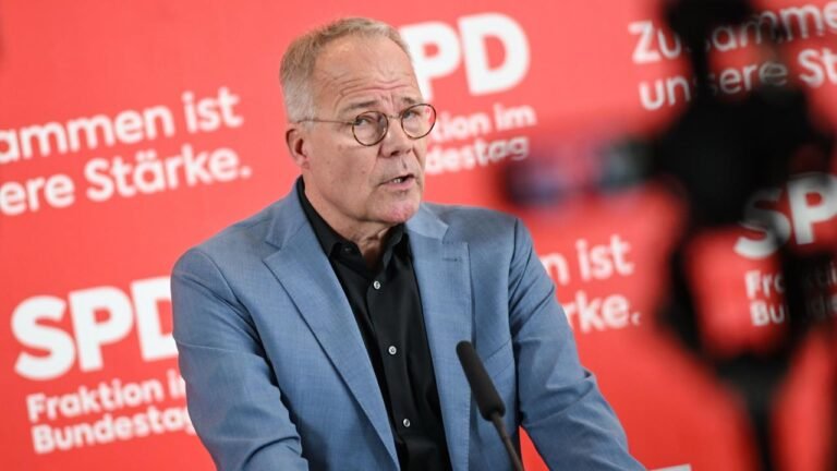 SPD-Fraktionschef Miersch sieht keine Zukunft für Tankrabatt