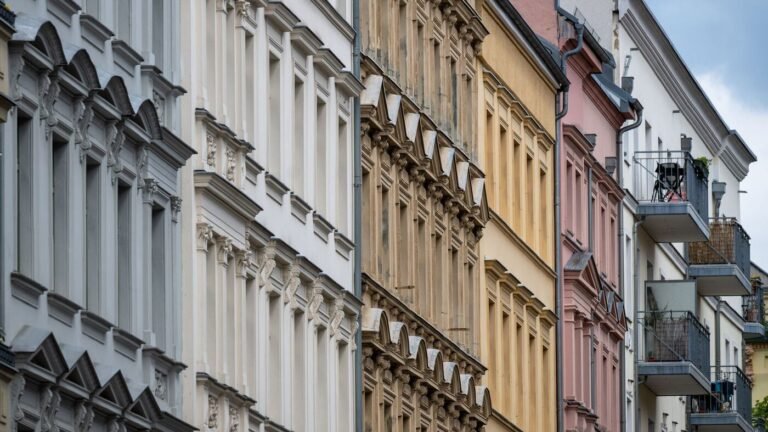 Bausenator stellt neuen Mietspiegel vor