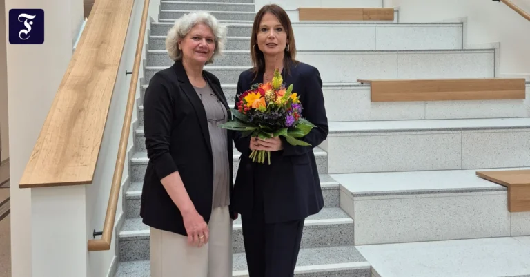 Wirtschaftswissenschaftlerin Susanne Rägle zur Präsidentin der Hochschule RheinMain gewählt