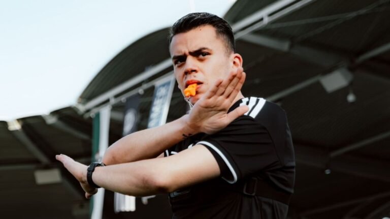 Schiedsrichter: Interview mit Tiktok-Star Pascal „Qualle“ Martin