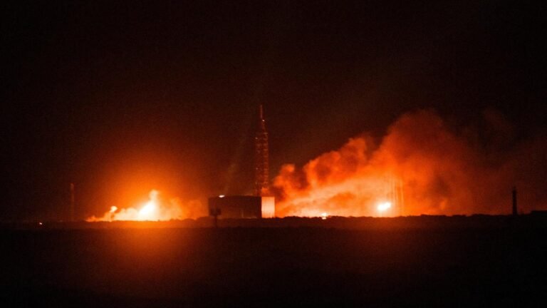 Blue-Origin-Rakete explodiert bei Test | tagesschau.de