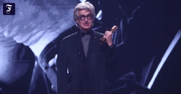 Deutscher Filmpreis: Wim Wenders äußert sich zu Nacktszene von Nastjassja Kinski