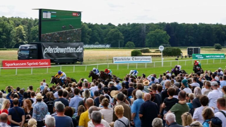Außenseiterin Gua Lipa gewinnt Diana-Trial in Hoppegarten