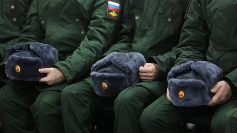 Putin wirbt mit Schuldenerlass um neue Rekruten für Ukraine-Krieg