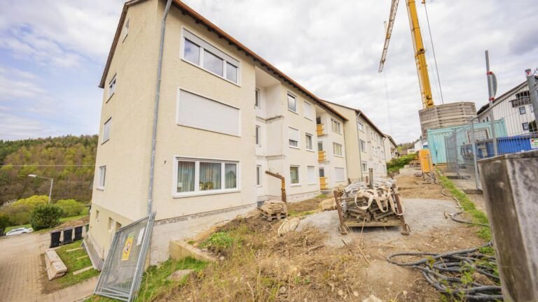 Immobilien-Sanierung Schritt für Schritt: So saniert man sein Haus nach Plan