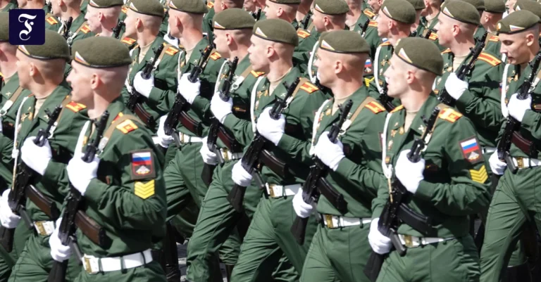 Ukraine-Liveticker: Von Russland ausgerufene einseitige Waffenruhe tritt in Kraft