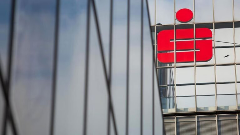 Sparkassen und Volksbanken zahlen weniger Zinsen in Ostdeutschland