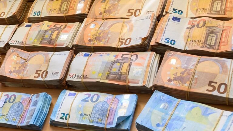 Öffentliche Finanzen – Bundesfinanzminister Klingbeil stellt Ergebnis der Steuerschätzung vor