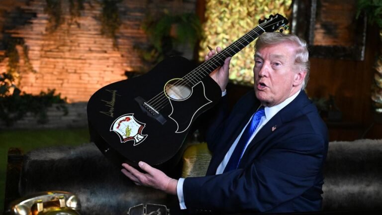 Trump trotzig: Ziehe "größere Publikumsmassen an als Elvis"