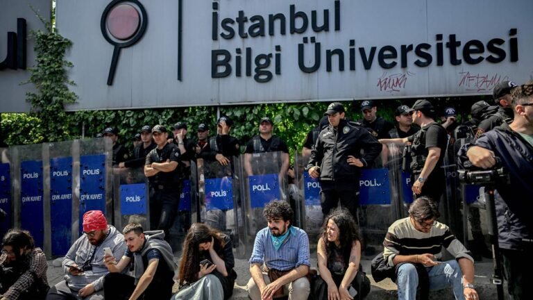 Erdogan nimmt Schließung von Uni zurück