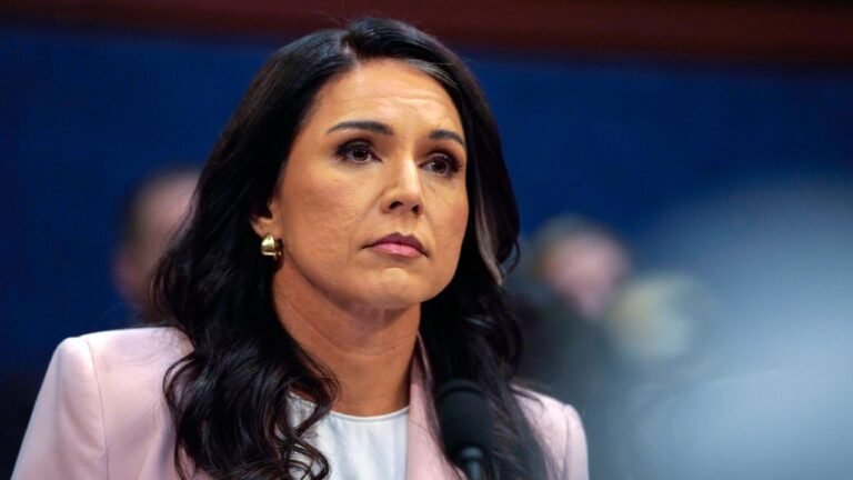 Tulsi Gabbard: US-Geheimdienstkoordinatorin tritt zurück