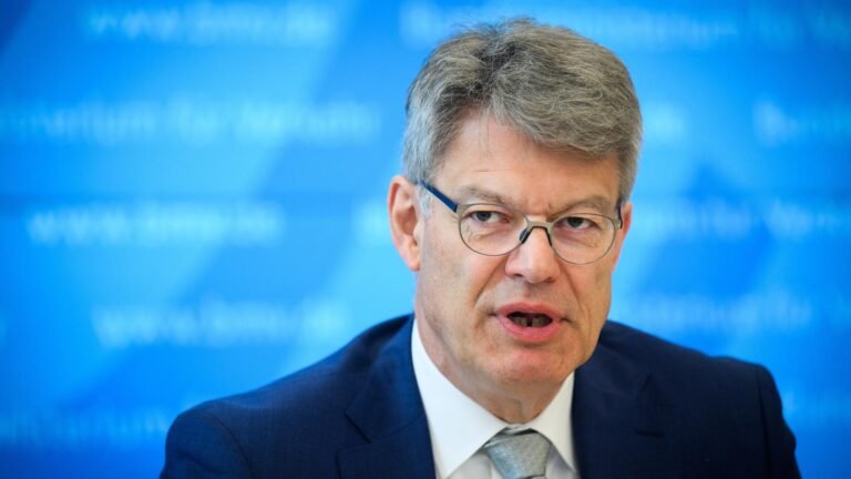 Bundesrechnungshof wirft Verkehrsminister Schnieder Planlosigkeit bei Mobilitätswende vor