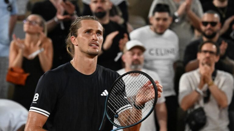 Zverev im Achtelfinale der French Open