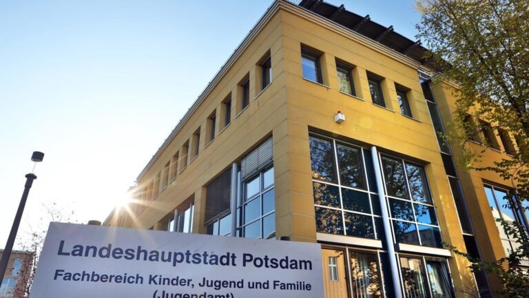 Mütter gegen Potsdamer Jugendamt: Stadt weist Vorwürfe zurück