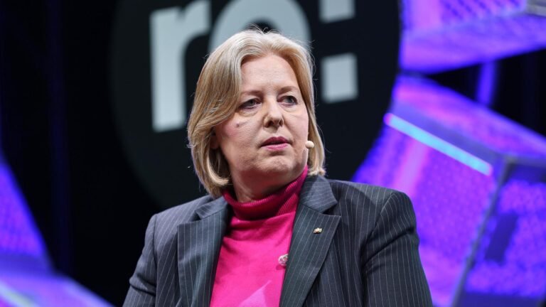 Altersbezüge – Arbeitsministerin Bas (SPD) dringt auf Einbeziehung von Beamten in die gesetzliche Rentenversicherung