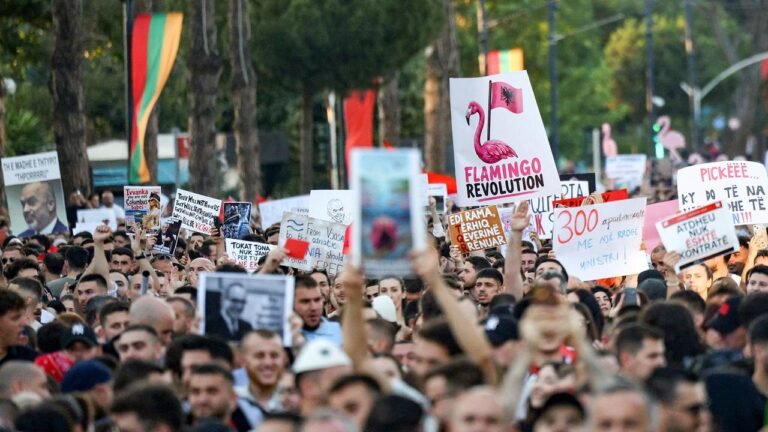 Albanien: Proteste gegen Luxus-Resort am Naturschutzgebiet