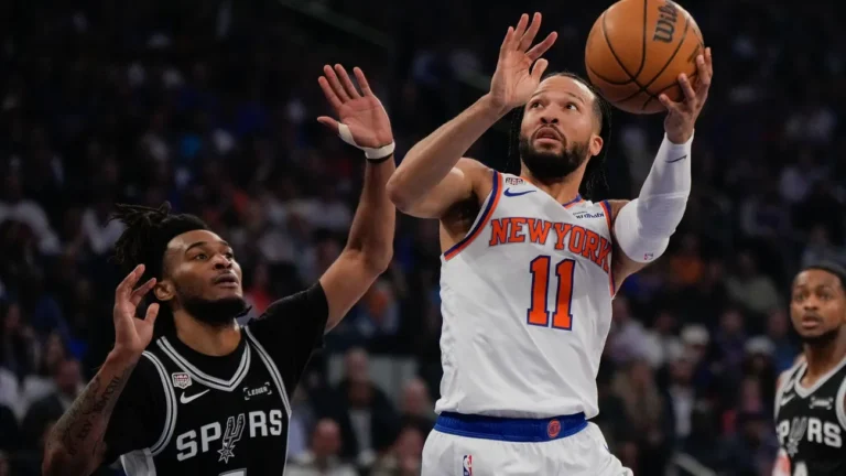 Basketball: Knicks drehen 29-Punkte-Rückstand: NBA-Titel ganz nah
