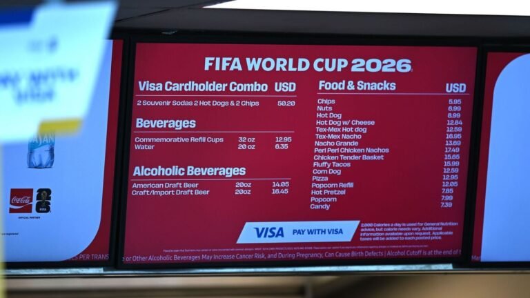 Bier-Preise bei der WM: Ein Bier für den Mindestlohn: „Absurde Preise“ bei der WM