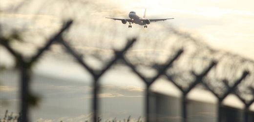 EU macht Weg für Abschiebezentren in Drittstaaten frei