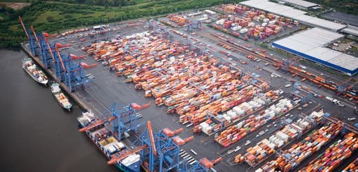 Konjunktur: Exporte legen dritten Monat in Folge zu, Industrie bleibt schwach
