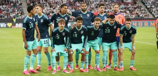Nationalmannschaft: Warum fast alle DFB-Profis plötzlich pinke Schuhe tragen