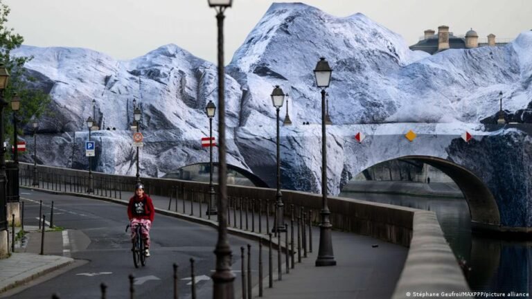 Verhüllte Pont Neuf in Paris ist eröffnet