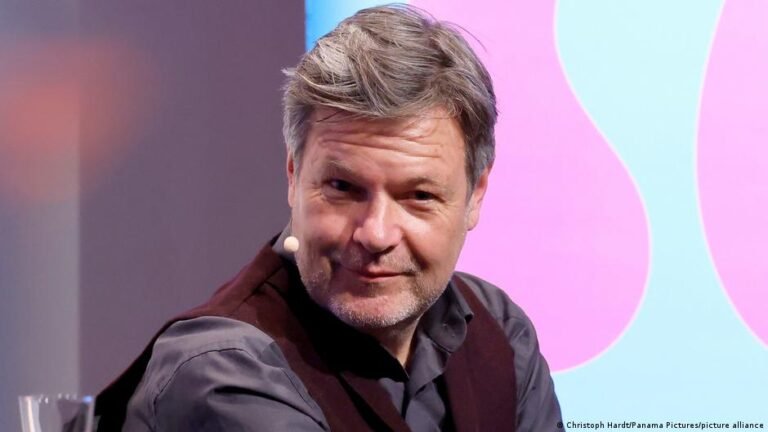 Plant Ex-Vizekanzler Robert Habeck ein Comeback?