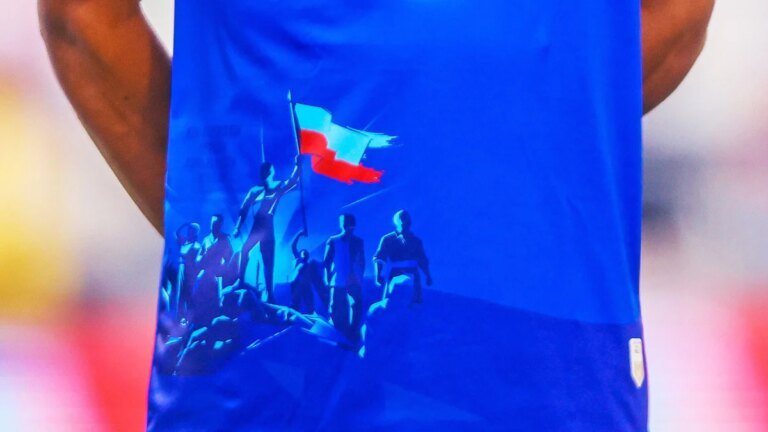WM 2026: Kriegsszene auf dem Shirt: Haiti muss Design auf Trikot ändern – Sport