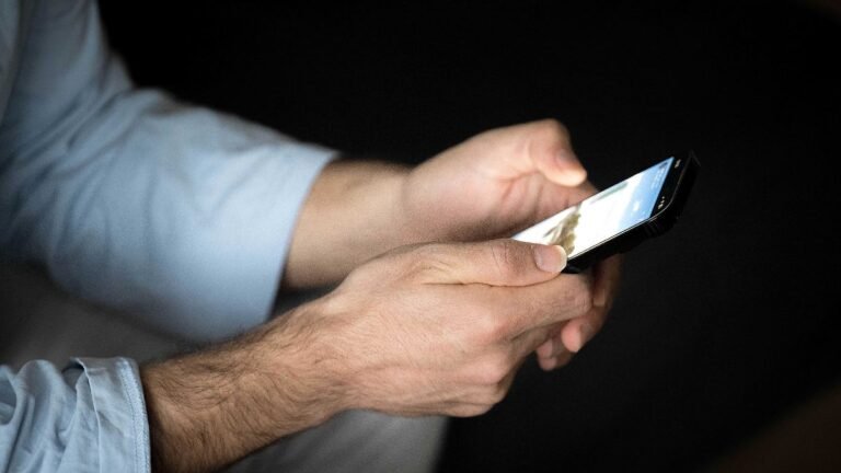 Folgen der Handynutzung: Wie man gute von schlechter Bildschirmzeit unterscheidet