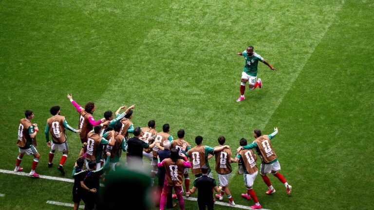 „Irres Spiel“ lässt Aztekenstadion beben wie lange nicht
