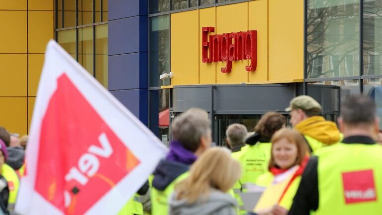 Mehrheit der Filialen bestreikt: Verdi ruft zu neuen Streiks im Handel auf – Ikea stark betroffen