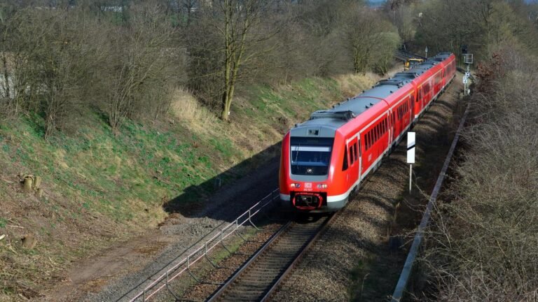 Die Ostbeauftragte attackiert den Verkehrsminister